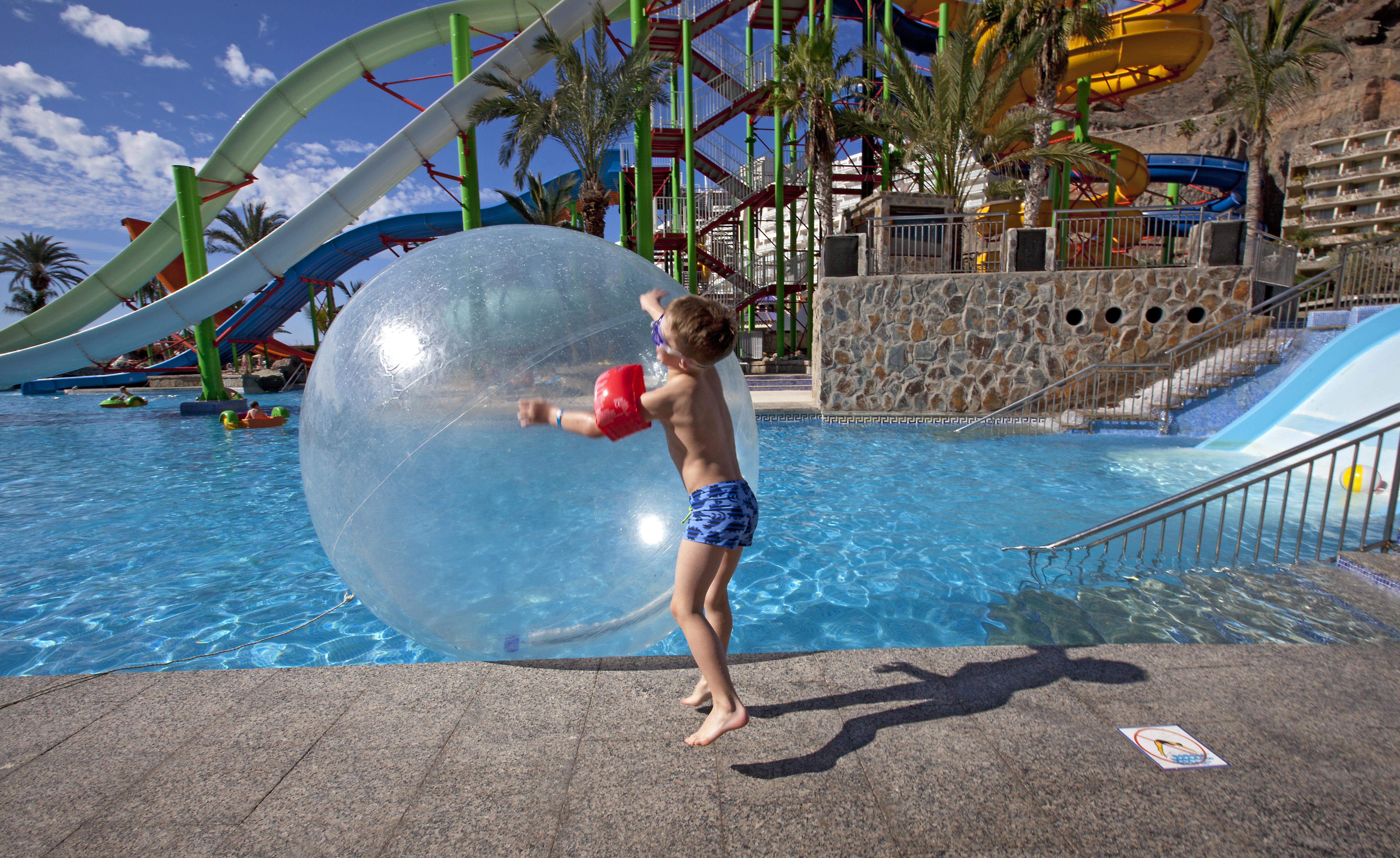 Hotel Livvo Lago Taurito & Aquapark Exterior photo