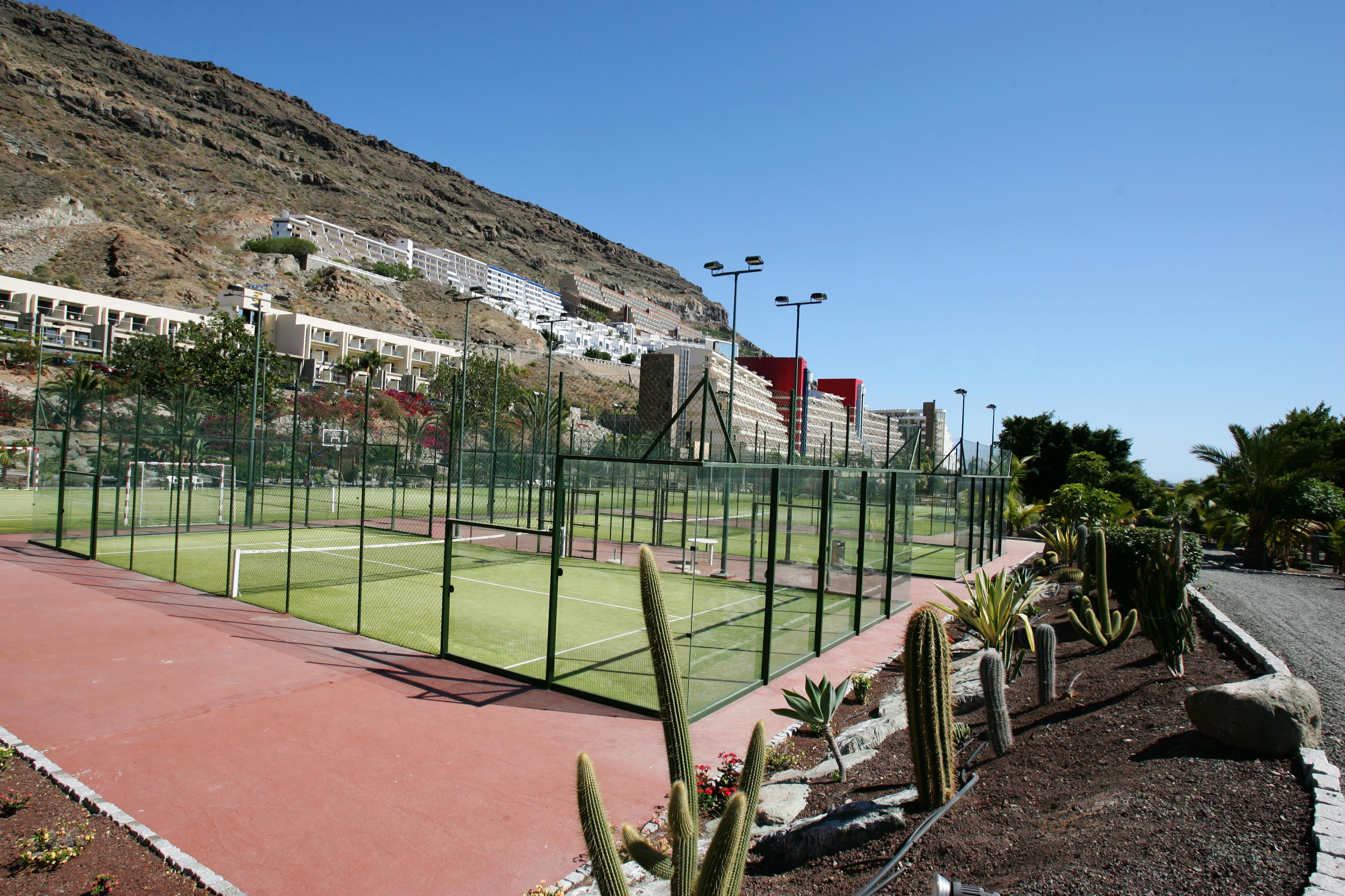 Hotel Livvo Lago Taurito & Aquapark Exterior photo