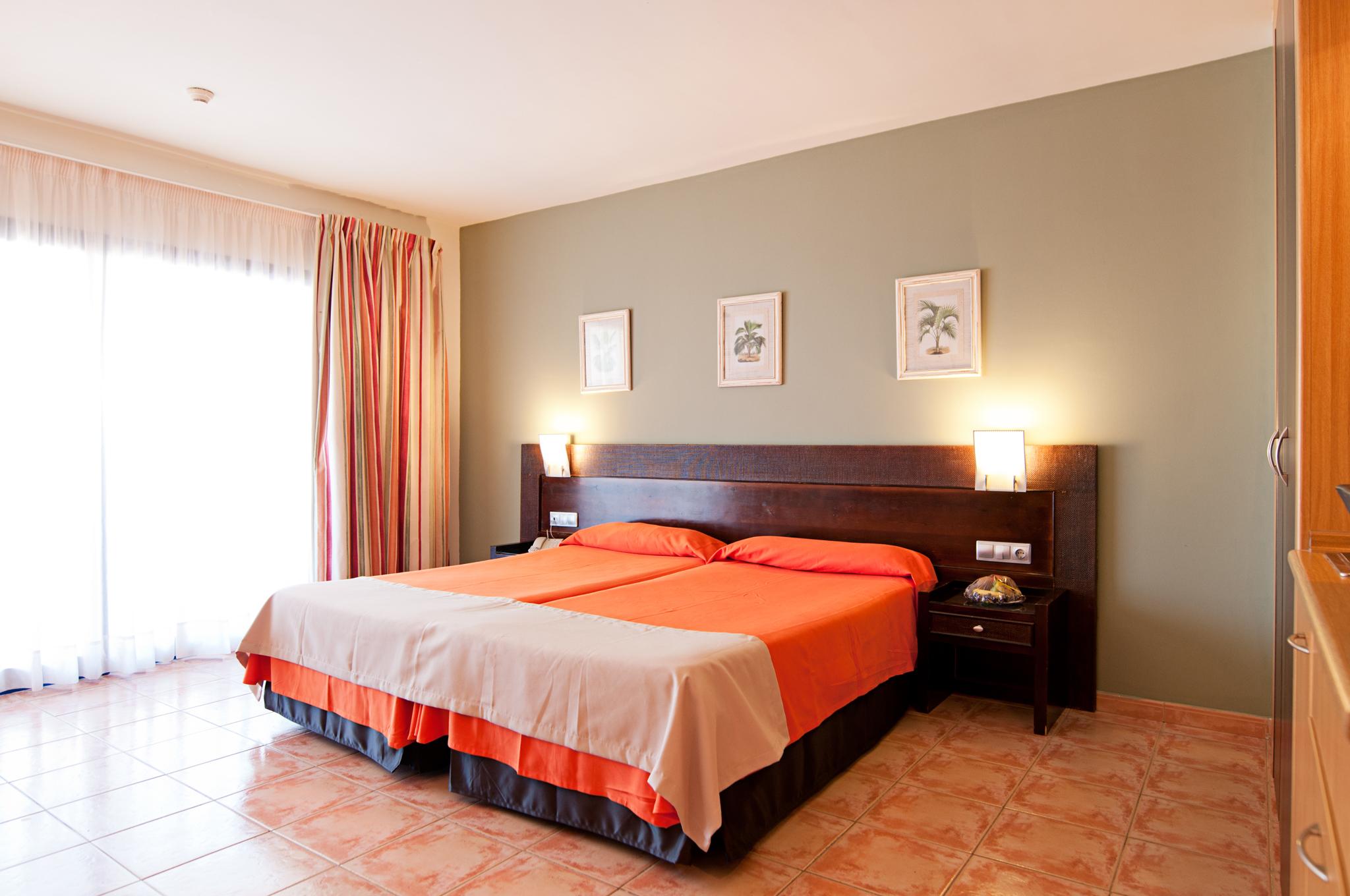Hotel Livvo Lago Taurito & Aquapark Exterior photo