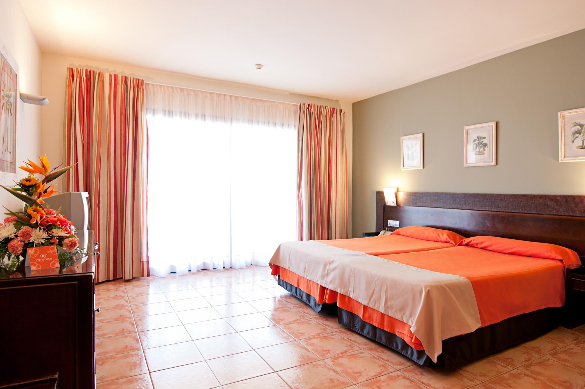 Hotel Livvo Lago Taurito & Aquapark Exterior photo