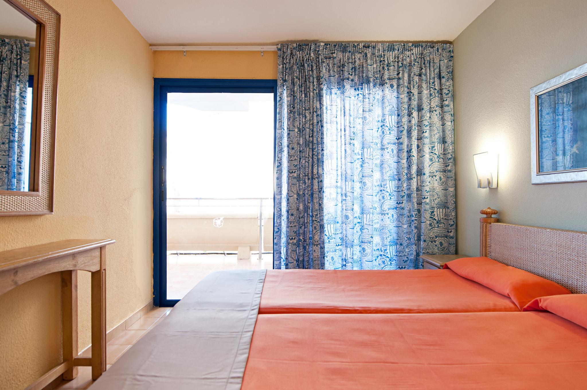 Hotel Livvo Lago Taurito & Aquapark Exterior photo