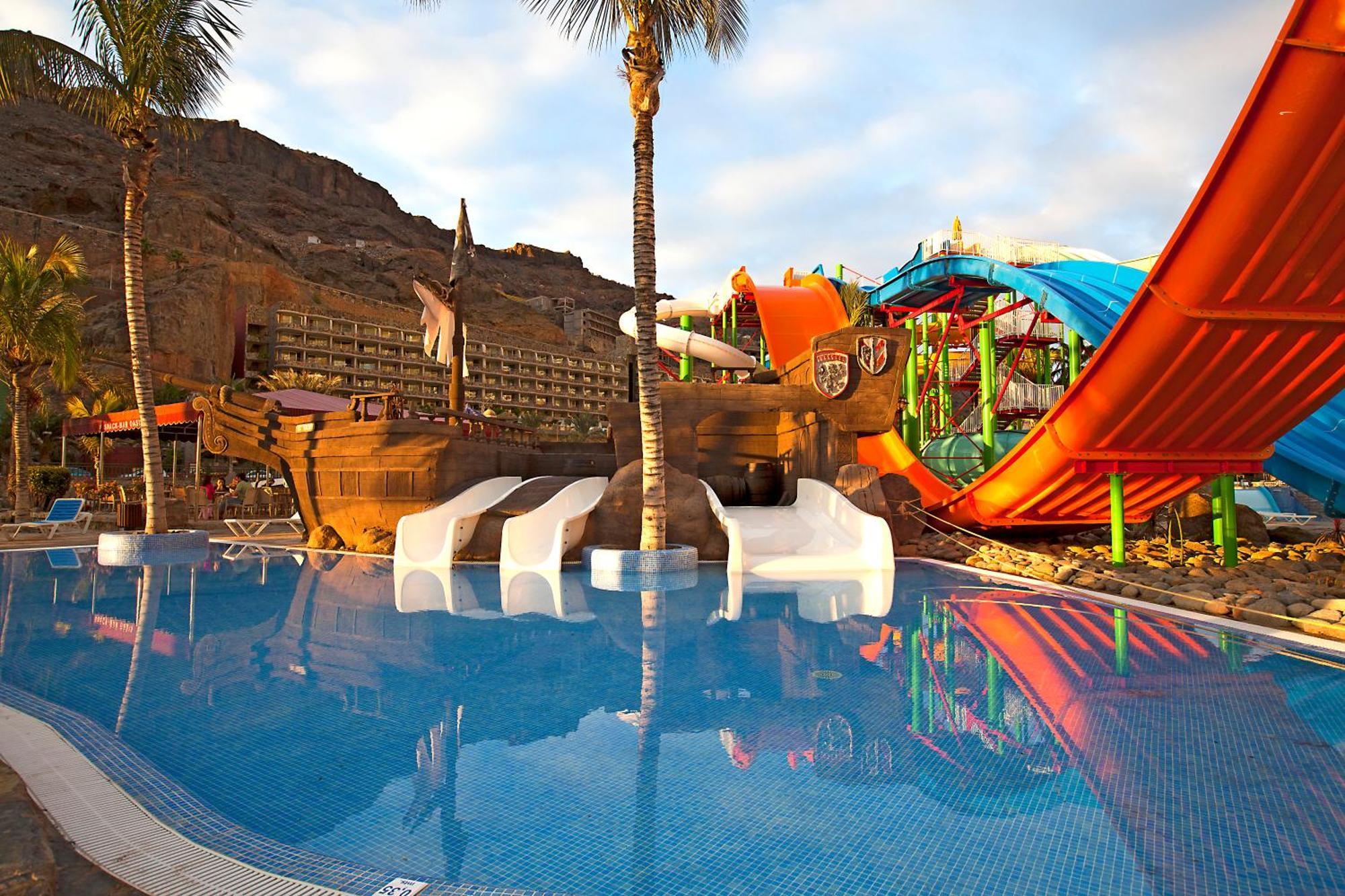 Hotel Livvo Lago Taurito & Aquapark Exterior photo