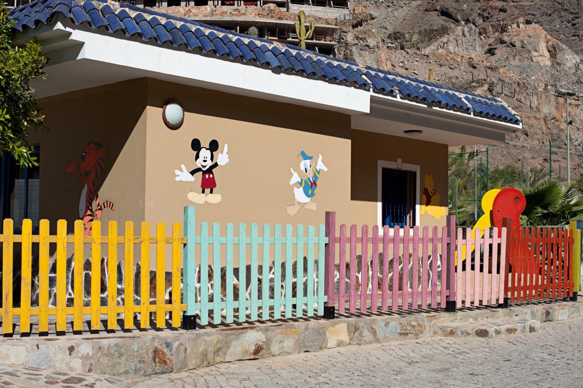Hotel Livvo Lago Taurito & Aquapark Exterior photo
